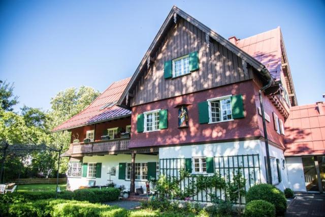 Geldernhaus 3*