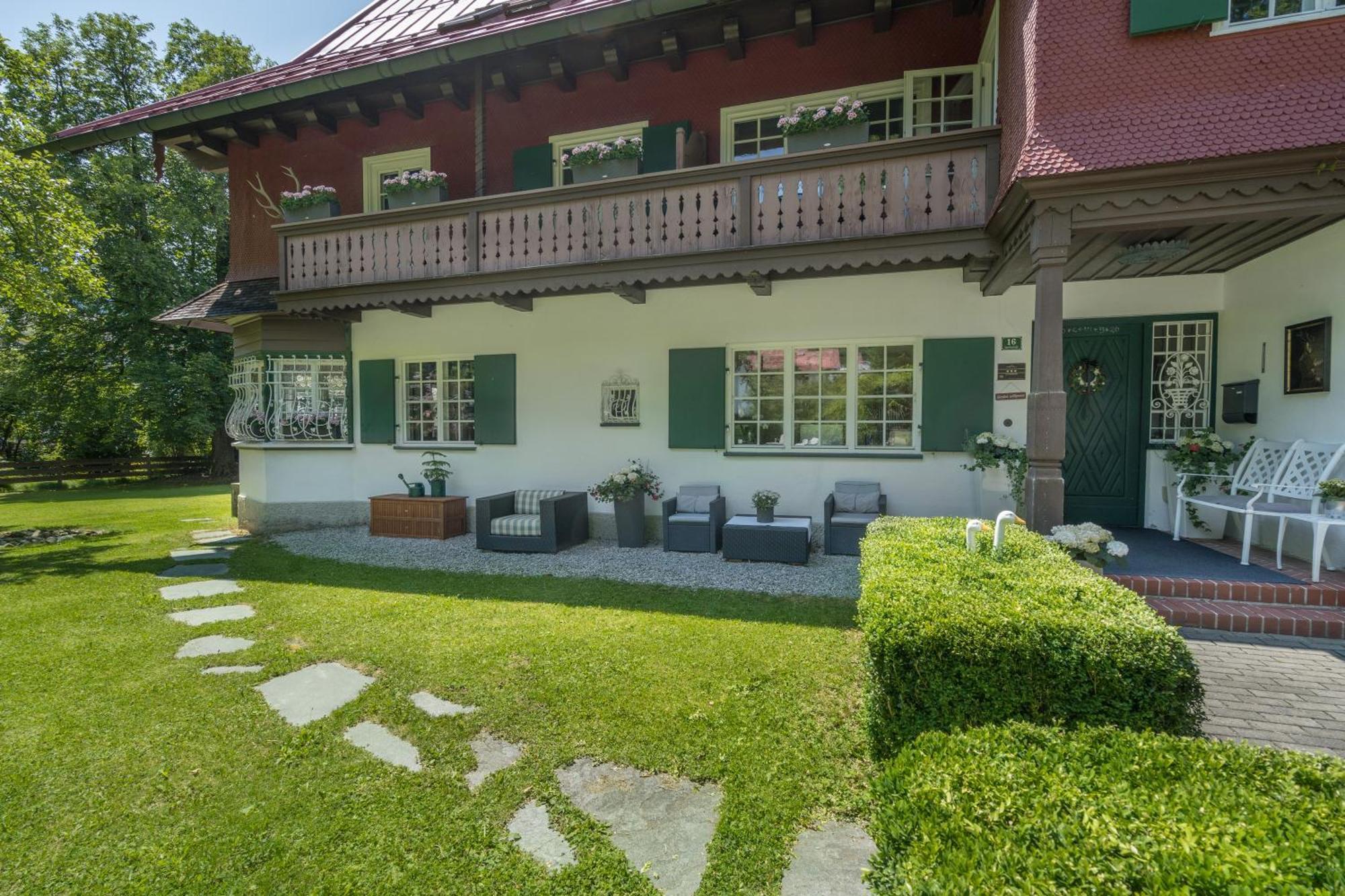 Geldernhaus 3*